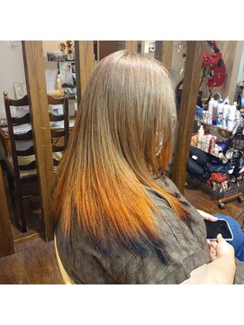 サロン ド ビューティー ラ デュース 狐カラー　ミルクティーベージュ～オレンジ～ブラック