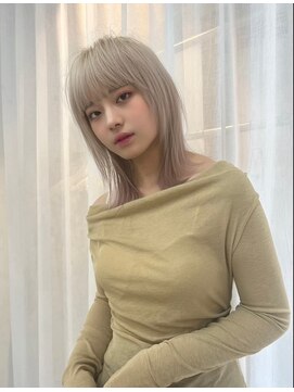 シーカ ニカイ(siika NIKAI) こなれミディのシルバーベージュ