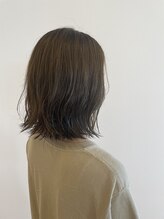 りんごの木セントラル(Central) 柔らかボブ／ゆるふわ巻き／アースカラー＠20代30代