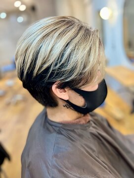 華(HANA) 毛流れセンターパート