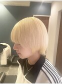 金髪ショート