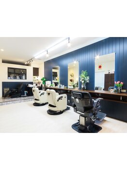 谷山電停徒歩3分/駐車場あり!拘りの技術で40,50代の大人女性に人気のプライベートサロン《美容室 DRESS》 