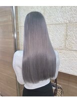 セレーネヘアー オオサカ 心斎橋店(Selene hair OSAKA) 夏大人気カラーホワイトシルバーカラー心斎橋難波ブリーチヘア