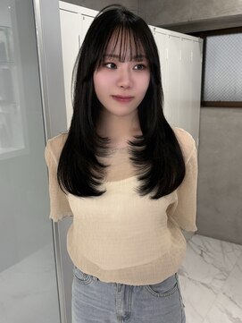 スウィープ(sweep) レイヤーカット/ブラックカラー/艶カラー