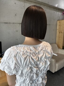 エブリ(every) 髪質改善ストレート×切りっぱなしボブ