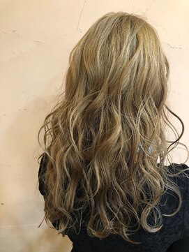 クレル(Creelu) 外国人風ゆるふわカット