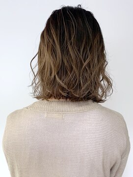 アイティー バイ アルバム 中野店(IT by ALBUM) バレイヤージュ_くびれヘアビタミンカラー_ba341111