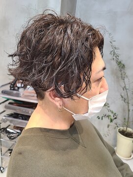 エリマ 調布(elima) センターパート/波巻きスパイラル/かきあげバング/ツーブロック