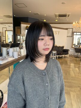 コワファースト 大分(COIFF1RST) 顔周りが可愛い!ミディアムボブのレイヤースタイル