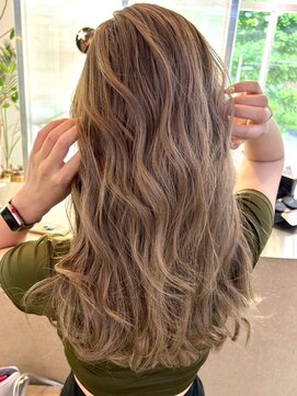 ヨリ サッポロ 札幌大通(yori SAPPORO) 似合わせカット30代40代50代ショートボブくびれレイヤーカット