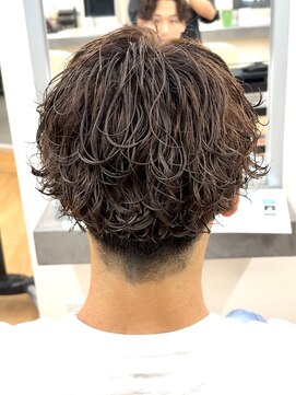 ビカム 名駅(become) 【刈り上げサーフカール】フェードマンバンスパイラル名古屋