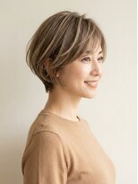 アミ(amii)&nbsp;室蘭ショートヘアショートカット韓国白髪ぼかし白髪染めボブ