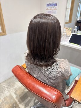 コティ(koti) グレージュ