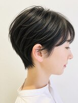 アライズ(ARISE)&nbsp;黒髪ハンサムショート｜襟足すっきりのレイヤースタイル