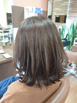 ヴォーグ美容室 タクト店 イルミナカラーでツヤツヤ