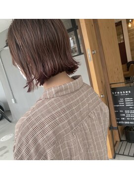 トレス(tresses) ぶつ切りボブ×裾カラー