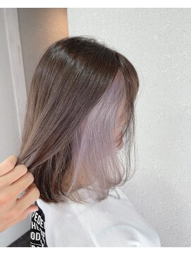 アジールヘア 所沢プロペ通り店(agir hair) ホワイトシルバー10代20代30代インナーカラー