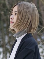 ワク(WAKU)&nbsp;WAKU】金髪×切りっぱなしボブ　サイド　似合わせカット