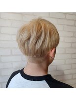 エレン 池袋(ElEn.)&nbsp;【エレン池袋】刈り上げマッシュ/ブロンドカラー