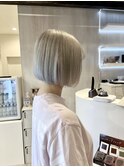 ホワイトカラー×ハイトーン×ケアブリーチ×ミニボブ