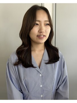 フェリア 池田(FERIA) 顔周りカット×くびれレイヤー