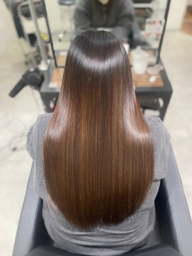 ジーナ 博多(Zina) 縮毛矯正＊ハイトーン＊艶髪