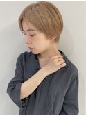 ハンサムショート　マッシュショート　前髪長め　耳掛けショート