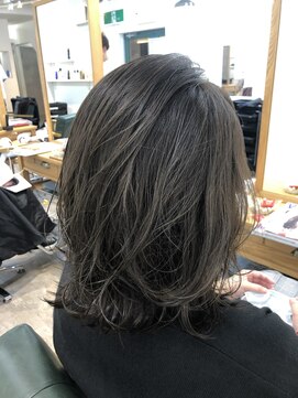 アオカマクラ(a-o Kamakura) グレージュカラー