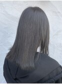 六月エメラルドグレージュ