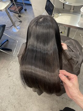 ジーナ 池袋(Zina) 手櫛で決まる髪質改善