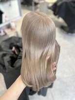 ペレ 梅田(PELE)&nbsp;黒髪/クラゲヘアー/オリーブグレー/小顔/ココアベージュ/梅田