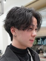 フィフス 渋谷(fifth)&nbsp;無造作に動くシャドウパーマセンターパート