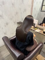 シシ 新宿(She 2.) 透明感カラー/天使の輪/美髪矯正/うるツヤ/髪質改善カラー/艶髪
