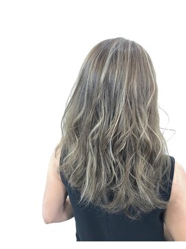 クラン ヘアーアンドスタジオ(CLAN hair & studio) ☆ハイライトグレージュ☆