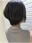 ショートボブ