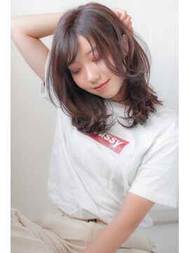 エルフォ(elfo) 【elfo】ミディアムで造る大人可愛いレイヤーパーマスタイル