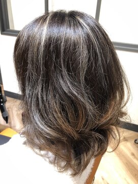 レヴィ(Levie) ナチュラルグラデーションカラー