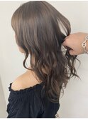 ミルクティーベージュ