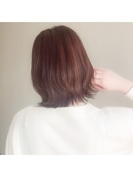 オーバル(OvaL) ミニウルフ/ くびれヘア/ピンクベージュ/こなれミディ/ボブルフ