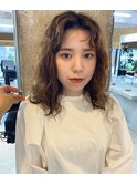 ブリーチ毛にパーマ　ウェーブ