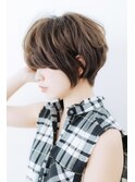 前下がりショート/白髪活かし/アッシュグレー/30～60代にお勧め