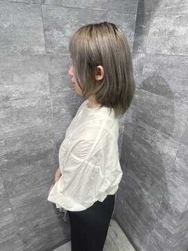 ネオ(Neo) グレーベージュ