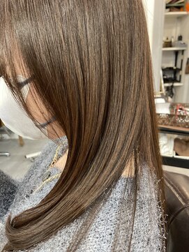 レイリー(LAiLy) サラツヤロングレイヤースタイル