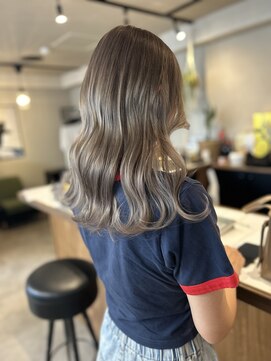 ジャンクス 千葉(junks) ホワイトベージュ/ホワイトグレージュ/SAKINA