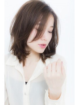 カルラ(Karra) ≪karra蒲田≫センターパートのクールセミディ