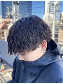 波巻きツイストスパイラルパーマツーブロックブルーブラック原宿
