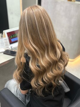 ラピス 福岡天神店(Lapis) やまでぃーハイトーンブリーチ&ダブルカラーエクステ髪質改善