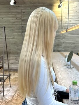 ヲタク(wotaku.) ホワイトブロンドブリーチカラートリプルカラーハイトーンロング