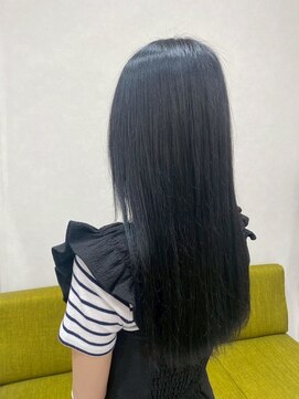 ヘアー ワークス ボナ 前橋店(HAIR WORKS bona.) 光を反射する、漆黒のツヤロング×ストレート/Aujua