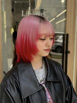 リベロ 柏(Libero) ペールピンク × 落ちる赤 ルーツデザイン